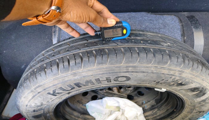 2020 Hyundai NEW I20 ASTA (O) 1.2 MT, CNG, Manual, 1,11,115 km, tyre