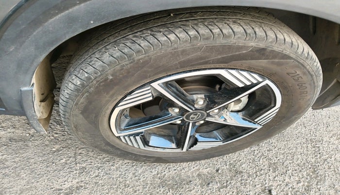 2025 Tata NEXON Creative Plus S CNG, CNG, Manual, 15,123 km, tyre