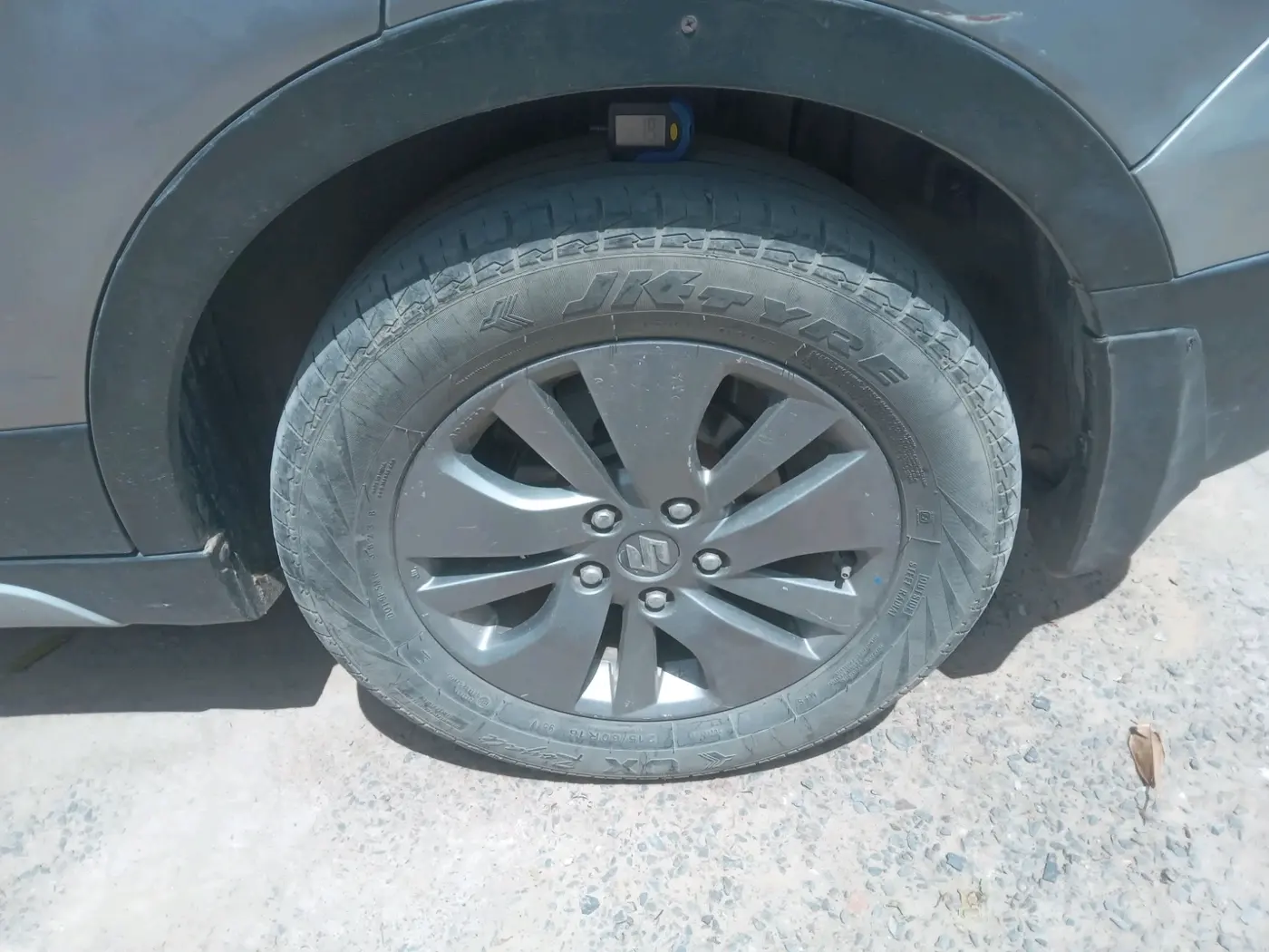 2016 Maruti S Cross ALPHA 1.3, Diesel, Manual, 1,25,737 km, tyre