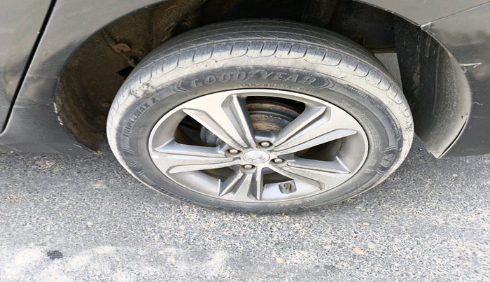 2017 Hyundai Verna 1.6 SX (O) CRDI MT, Diesel, Manual, 1,28,961 km, tyre