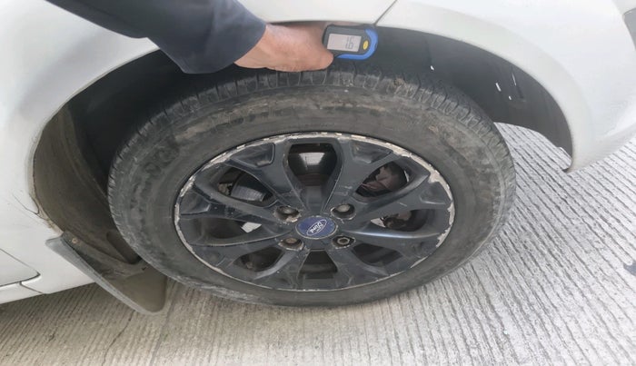 2013 Ford Figo TITANIUM 1.4 DIESEL, Diesel, Manual, 86,493 km, tyre