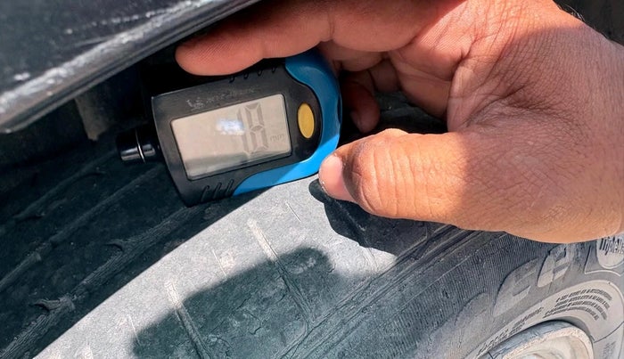 2011 Toyota Etios G, Petrol, Manual, 69,413 km, tyre