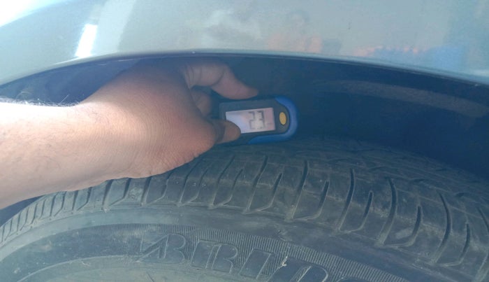 2010 Maruti SX4 VXI, Petrol, Manual, 67,788 km, tyre