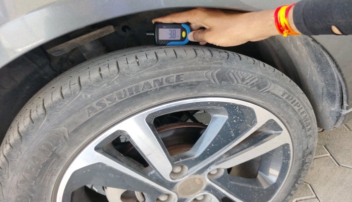 2022 Tata ALTROZ XZA PLUS, Petrol, Automatic, 38,223 km, tyre