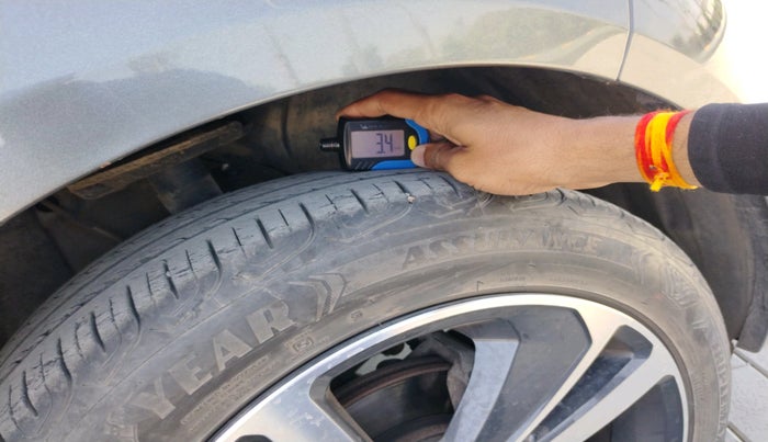 2022 Tata ALTROZ XZA PLUS, Petrol, Automatic, 38,223 km, tyre