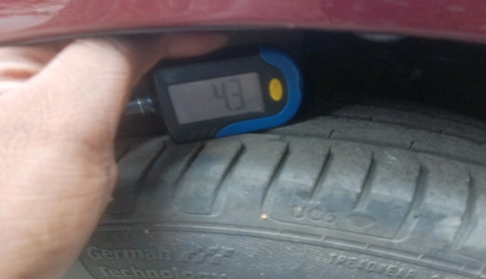 2015 Honda City 1.5L I-VTEC VX CVT, Petrol, Automatic, 40,855 km, tyre