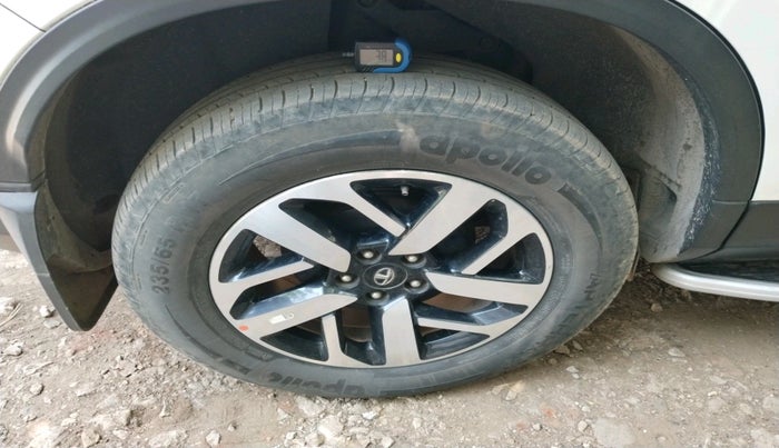 2021 Tata Harrier XZA 2.0L DUAL TONE, Diesel, Automatic, 56,542 km, tyre