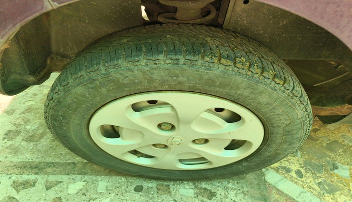 2014 Tata Nano TWIST XT, Petrol, Manual, 14,972 km, tyre