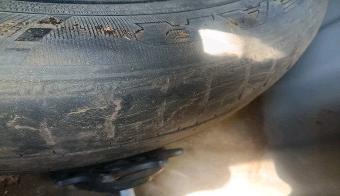 2014 Hyundai Xcent S 1.1 CRDI, Diesel, Manual, 96,823 km, tyre