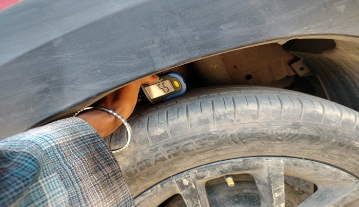 2018 Mahindra KUV 100 NXT K8 P 6 STR, Petrol, Manual, 64,754 km, tyre