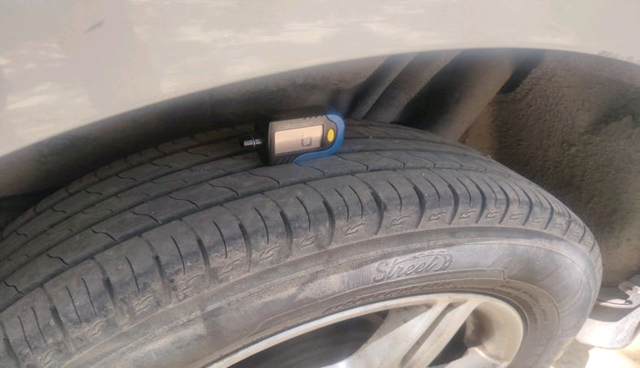 2018 Mahindra MARAZZO M6 7 STR, Diesel, Manual, 1,01,338 km, tyre