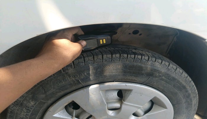 2011 Maruti Wagon R 1.0 LXI CNG, CNG, Manual, 1,51,030 km, tyre