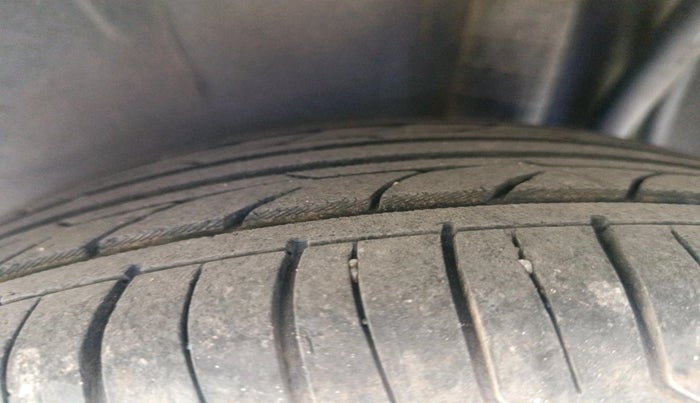 2014 Nissan Sunny XL CVT, Petrol, Automatic, 79,497 km, tyre