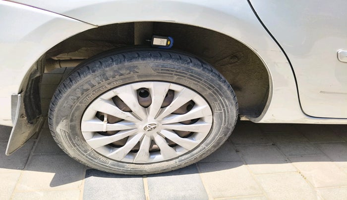 2011 Toyota Etios G, Petrol, Manual, 95,588 km, tyre