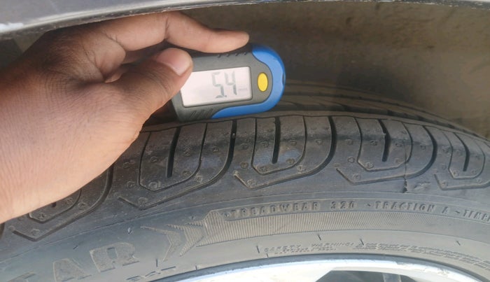 2013 Honda City 1.5L I-VTEC S MT, Petrol, Manual, 1,11,616 km, tyre