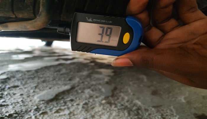 2012 Maruti Ertiga VDI, Diesel, Manual, 1,64,564 km, tyre