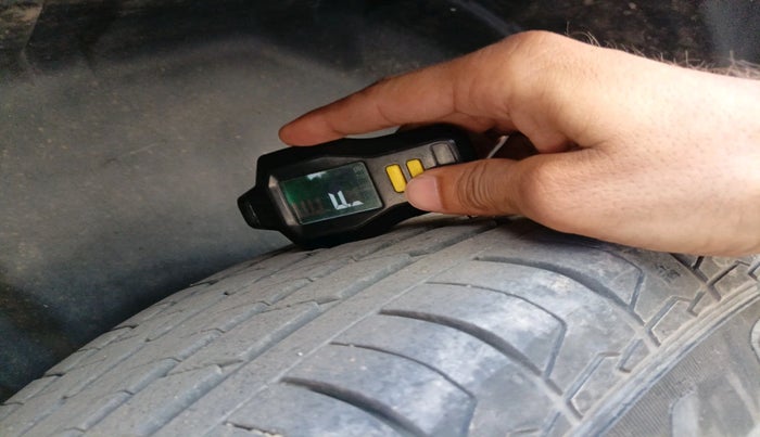 2022 Maruti Grand Vitara ALPHA SMART HYBRID ALLGRIP, Petrol, Manual, 64,335 km, tyre