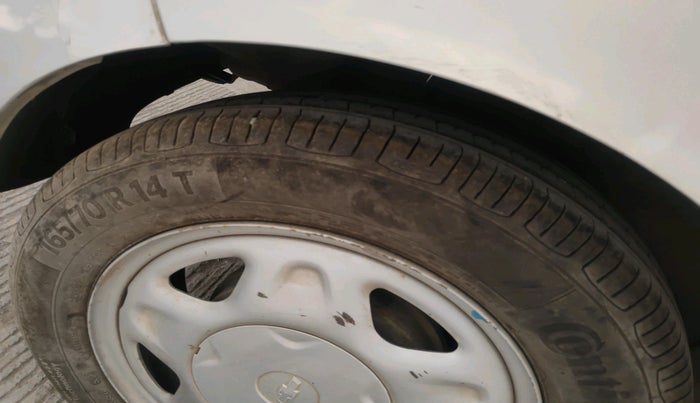 2013 Chevrolet Beat LT PETROL, Petrol, Manual, 35,344 km, tyre