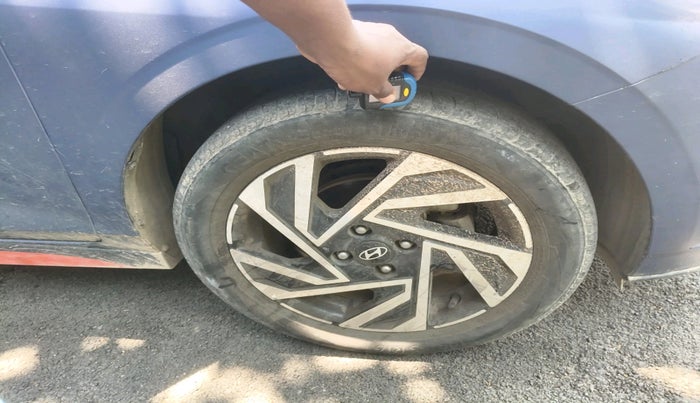 2023 Hyundai NEW I20 ASTA 1.2 MT, Petrol, Manual, 39,611 km, tyre