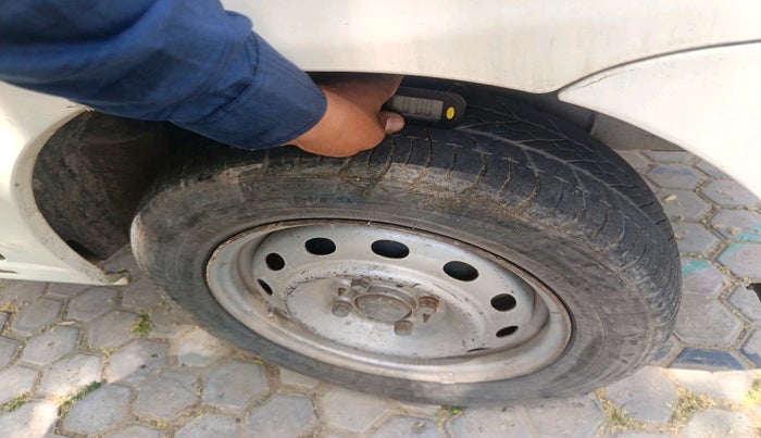 2014 Tata Indigo ECS LS TDI, Diesel, Manual, 1,94,323 km, tyre