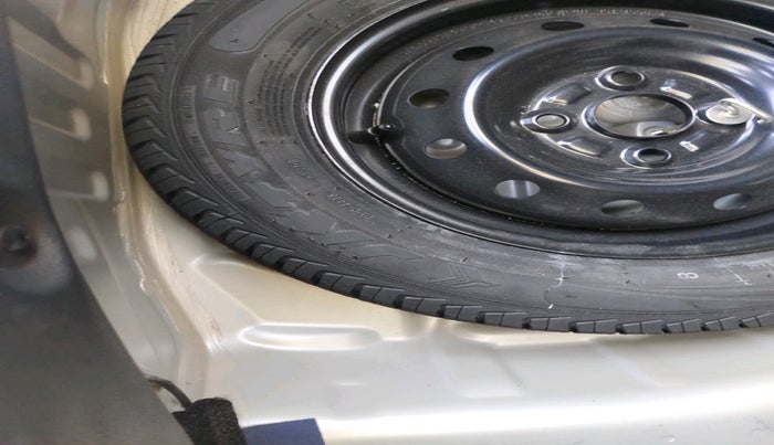 2024 Maruti Alto K10 VXI, Petrol, Manual, 10,781 km, tyre