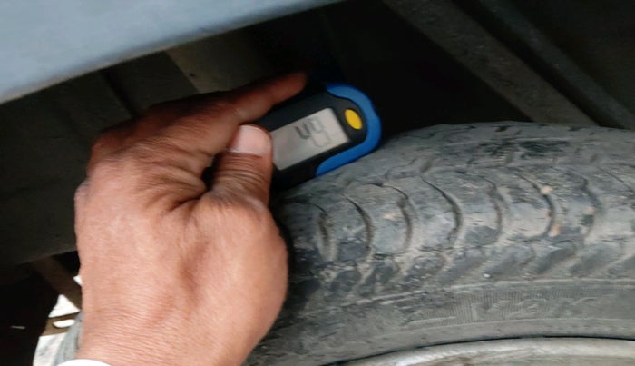 2016 Renault Kwid RXT 0.8, Petrol, Manual, 80,732 km, tyre