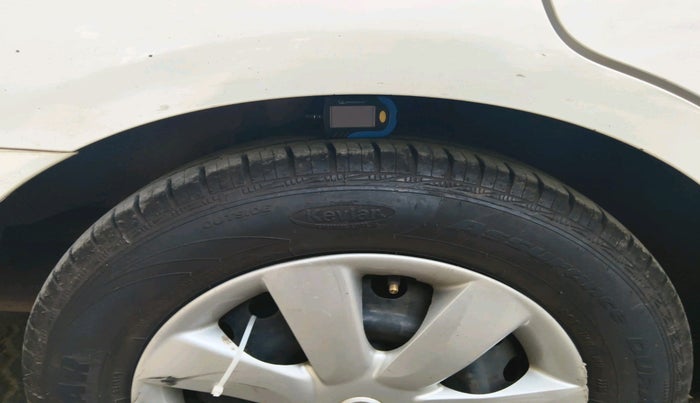 2014 Nissan Sunny XL CVT, Petrol, Automatic, 42,399 km, tyre