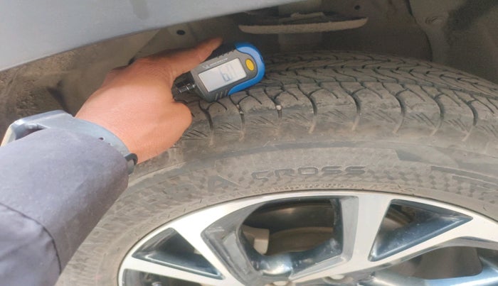 2023 Toyota URBAN CRUISER HYRYDER V NEO DRIVE, Petrol, Manual, 17,567 km, tyre