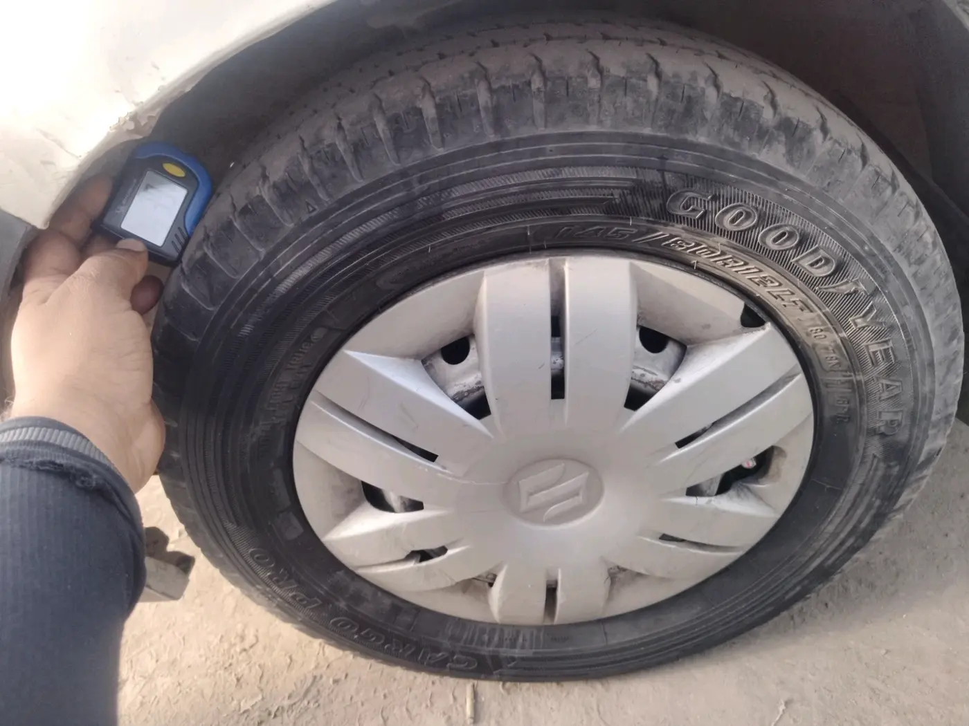 2018 Maruti Alto 800 LXI CNG, CNG, Manual, 2,61,032 km, tyre