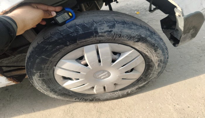 2018 Maruti Alto 800 LXI CNG, CNG, Manual, 2,61,032 km, tyre