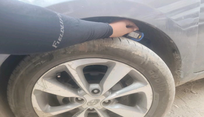 2017 Hyundai Elite i20 ASTA 1.4 CRDI (O), Diesel, Manual, 1,12,706 km, tyre