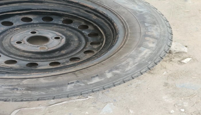 2017 Hyundai Elite i20 ASTA 1.4 CRDI (O), Diesel, Manual, 1,12,706 km, tyre