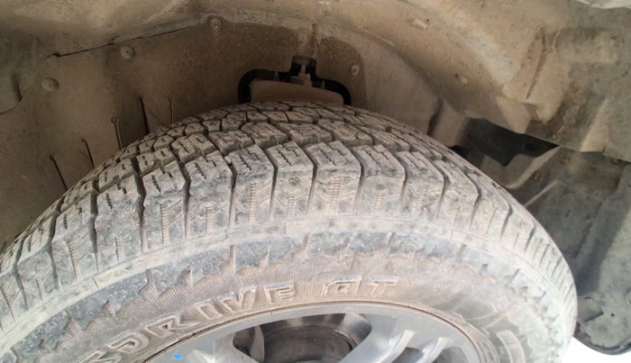 2022 Mahindra Thar LX D AT 4WD HT, Diesel, Automatic, 62,284 km, tyre