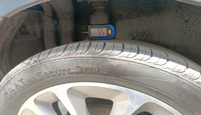 2016 Fiat Avventura EMOTION MULTIJET 1.3, Diesel, Manual, 64,549 km, tyre