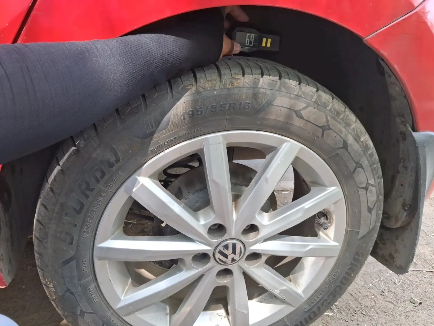 2017 Volkswagen Polo GT TSI AT, Petrol, Automatic, 92,694 km, tyre