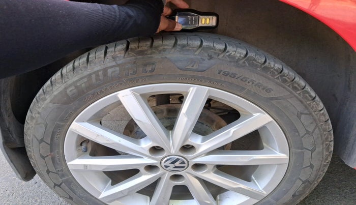 2017 Volkswagen Polo GT TSI AT, Petrol, Automatic, 92,694 km, tyre