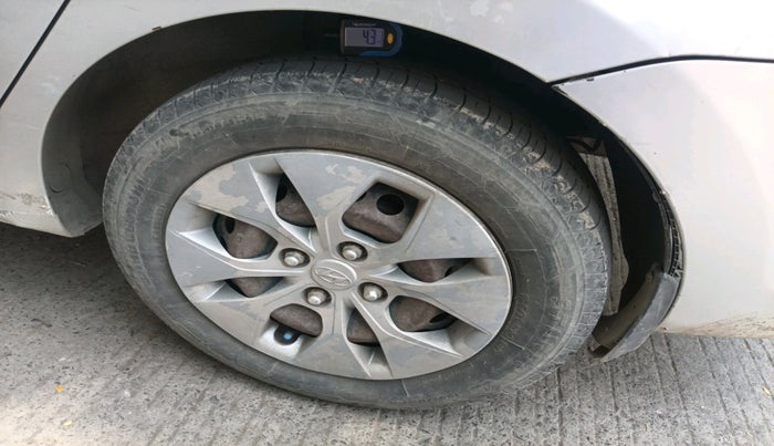 2016 Hyundai Xcent CRDI + ABS, Diesel, Manual, 1,99,291 km, tyre