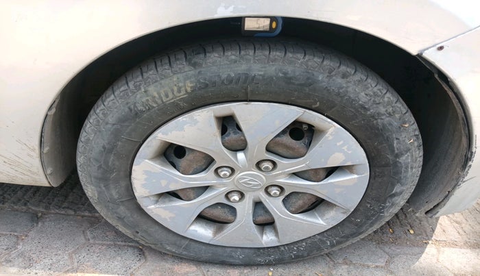 2016 Hyundai Xcent CRDI + ABS, Diesel, Manual, 1,99,291 km, tyre