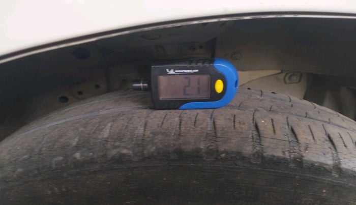 2014 Honda Amaze 1.2L I-VTEC E, Petrol, Manual, 1,44,113 km, tyre