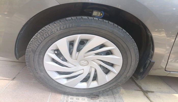 2021 Maruti Ertiga VXI CNG, CNG, Manual, 32,189 km, tyre