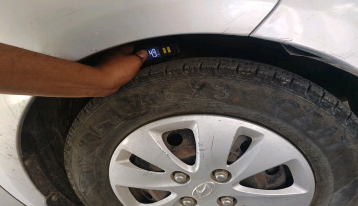 2013 Hyundai i10 MAGNA 1.2, Petrol, Manual, 60,438 km, tyre