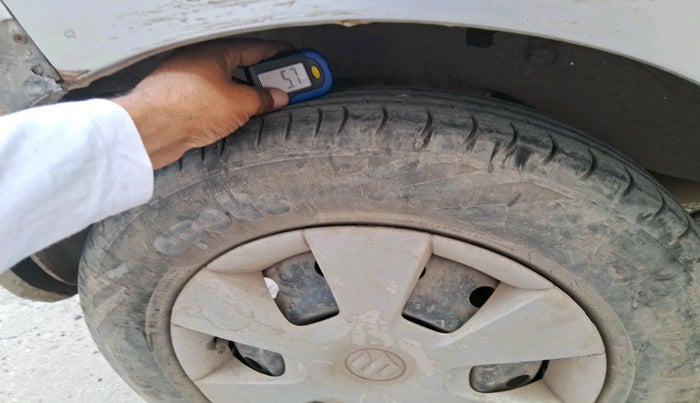 2011 Maruti A Star VXI (ABS) AT, CNG, Automatic, 89,991 km, tyre