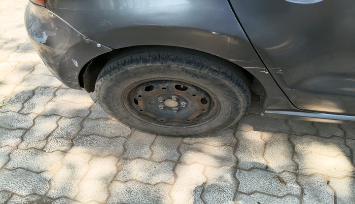 2013 Volkswagen Polo TRENDLINE 1.2L PETROL, Petrol, Manual, 1,54,136 km, tyre