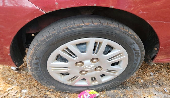 2011 Hyundai Santro Xing GLS, Petrol, Manual, 98,519 km, tyre