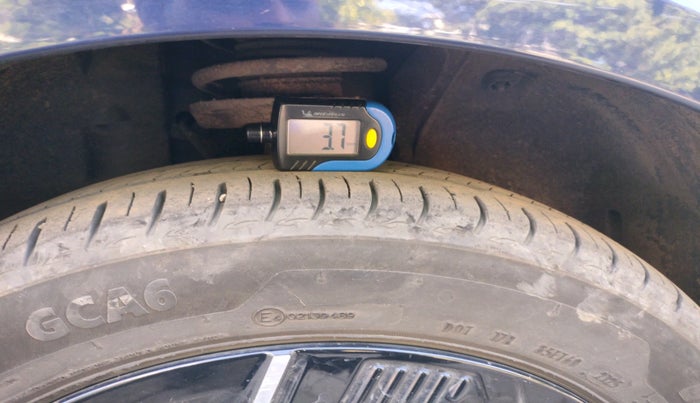 2025 Tata ALTROZ Accomplished Plus S Petrol 6DCT, Petrol, Automatic, 16,933 km, tyre