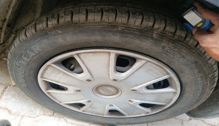 2011 Ford Fiesta Classic CLXI 1.6 PETROL, Petrol, Manual, 40,225 km, tyre