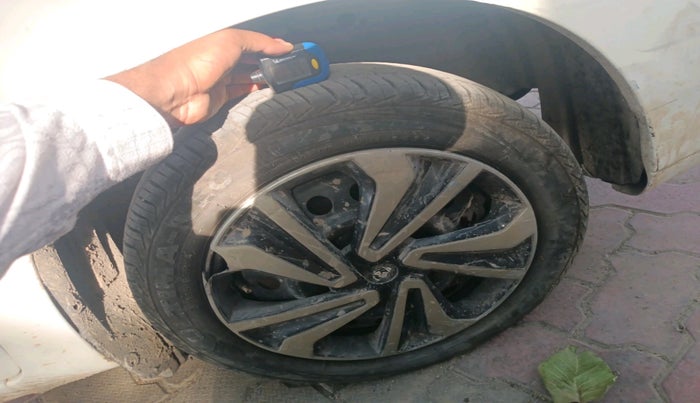 2011 Maruti Wagon R 1.0 VXI, Petrol, Manual, 79,949 km, tyre