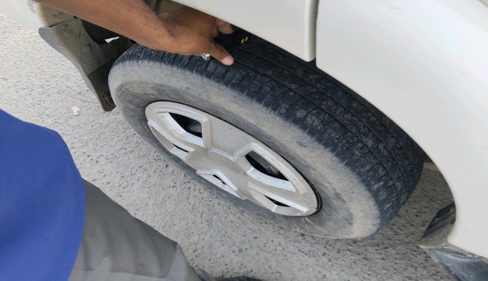 2017 Mahindra Scorpio S6 PLUS, Diesel, Manual, 1,18,986 km, tyre