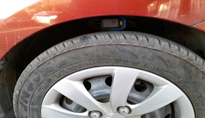 2011 Hyundai Eon SPORTZ, Petrol, Manual, 83,822 km, tyre