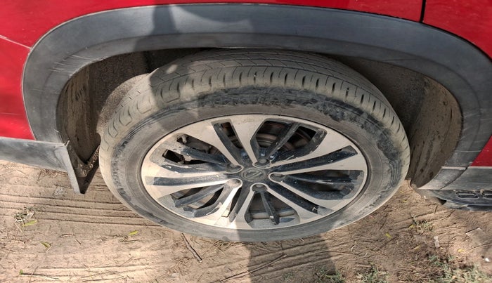 2021 MG HECTOR SHARP 2.0 DIESEL, Diesel, Manual, 86,352 km, tyre